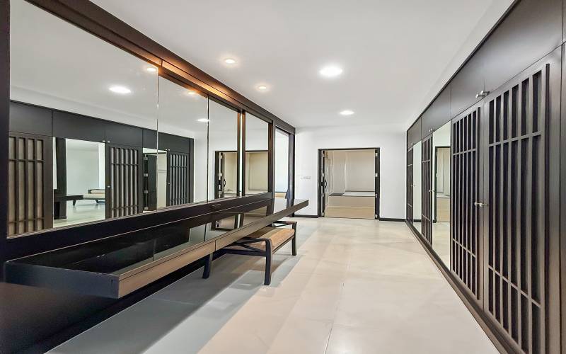 Pattaya, 4 Bedrooms Bedrooms, ,5 BathroomsBathrooms,House,For Sale,2807