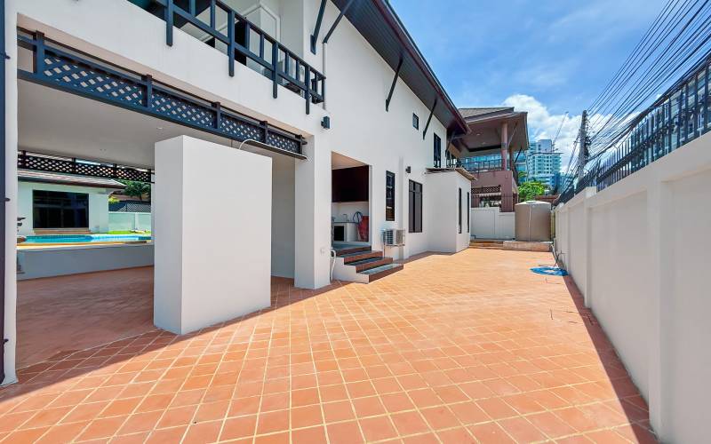 Pattaya, 4 Bedrooms Bedrooms, ,5 BathroomsBathrooms,House,For Sale,2807