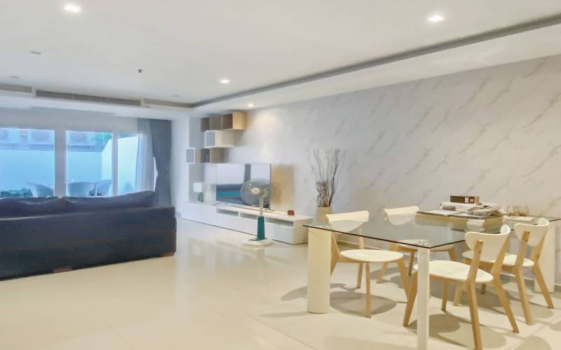 Pattaya, 2 Bedrooms Bedrooms, ,2 BathroomsBathrooms,Condo,For Sale,2818